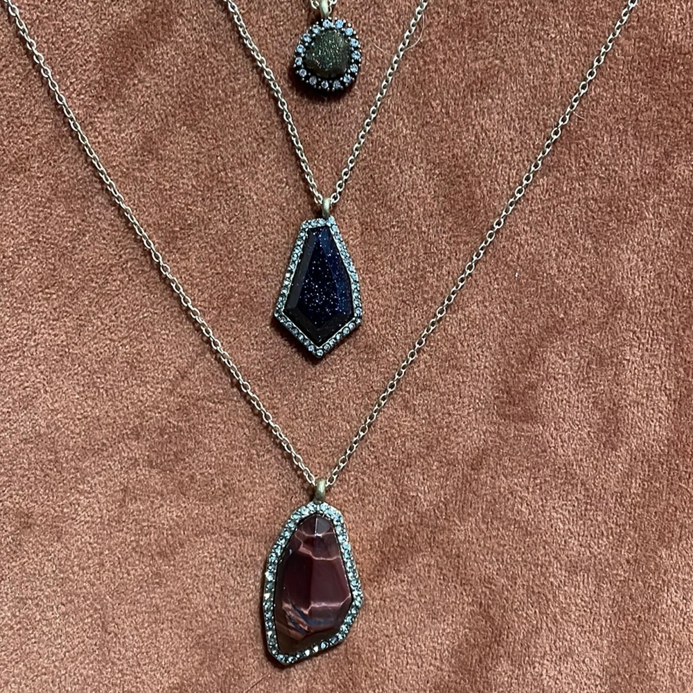 Chloe & isabel three chain necklace